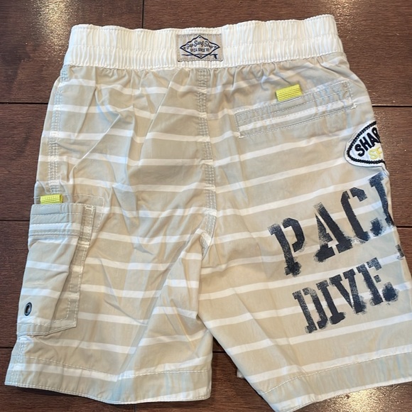 Baby Gap Swim trunks - Picture 4 of 6